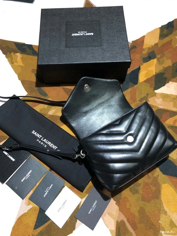 YSL LOULOU TOY 0715